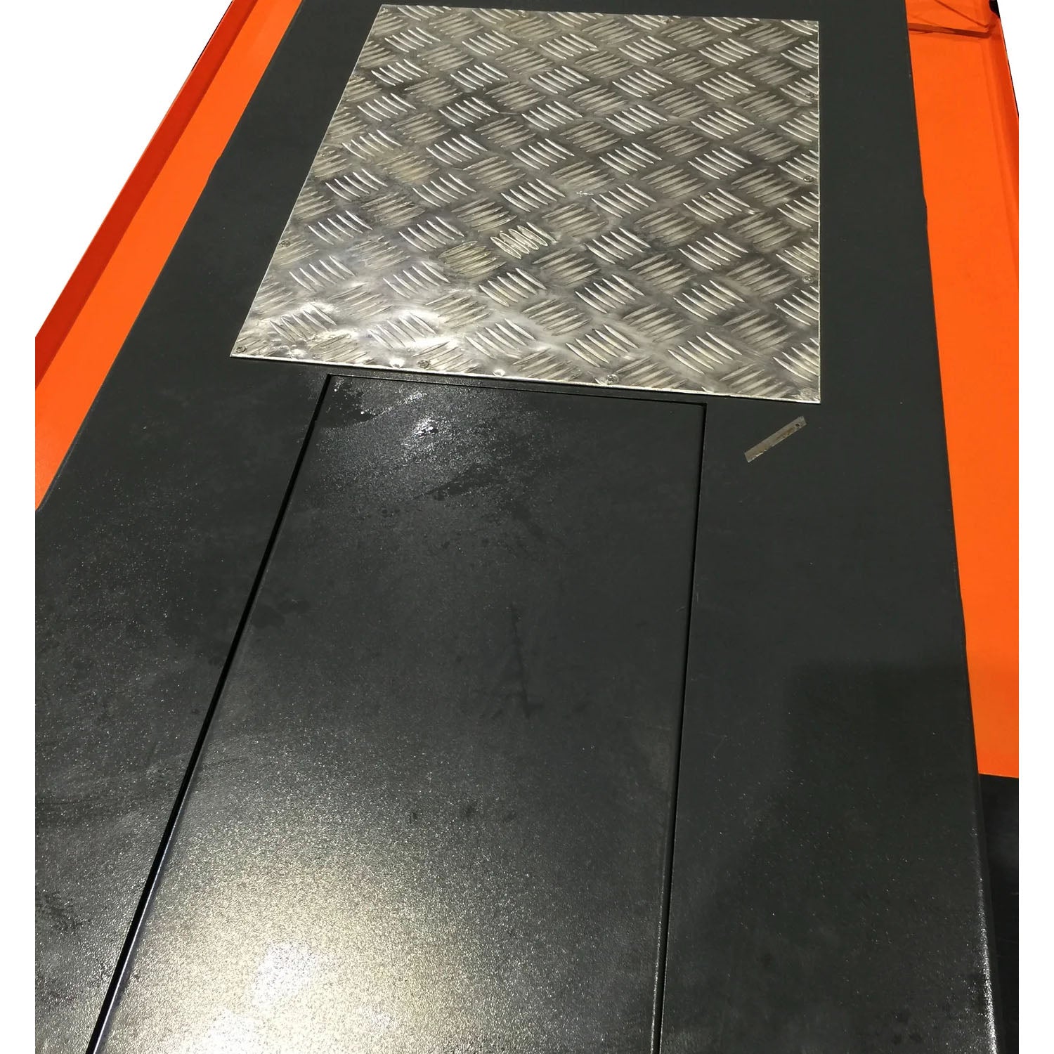 Falcon 61" Wide 2200 lb Electric Hydraulic Lift Table for Motorcycles, ATVs #MT2200X, alamoequipment.com